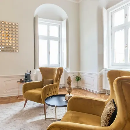 Apartment Mid *