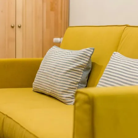 Mid Apartment *